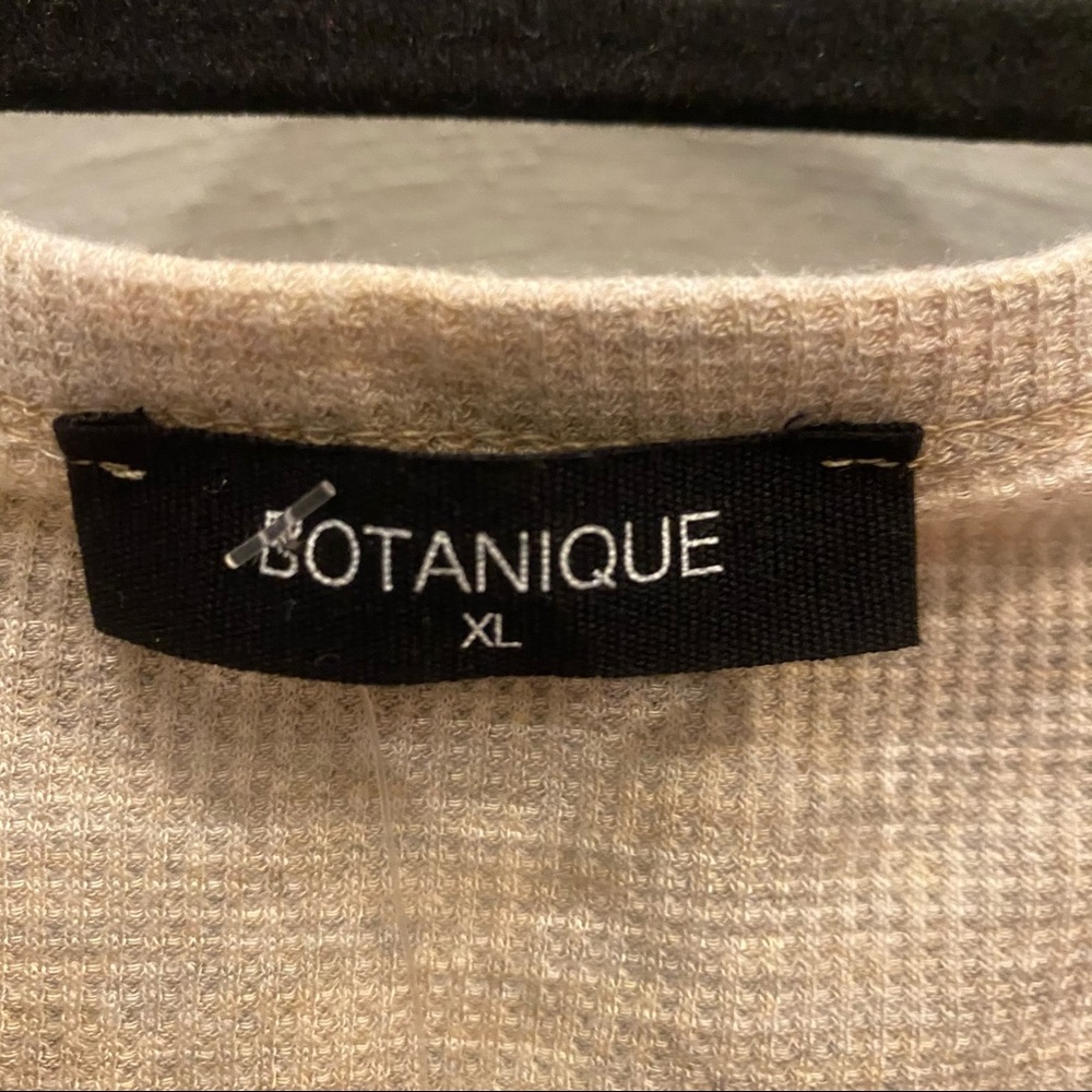 NWOT Botanique Cheetah Print Thermal - Picture 4 of 7